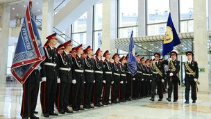 Переходящее знамя Президента Российской Федерации вручено Стародубскому казачьему кадетскому корпусу имени Героя Советского Союза А.И.Тарасенко Брянской области